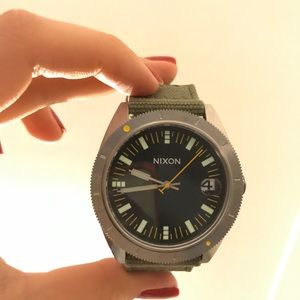 Nixon watch
